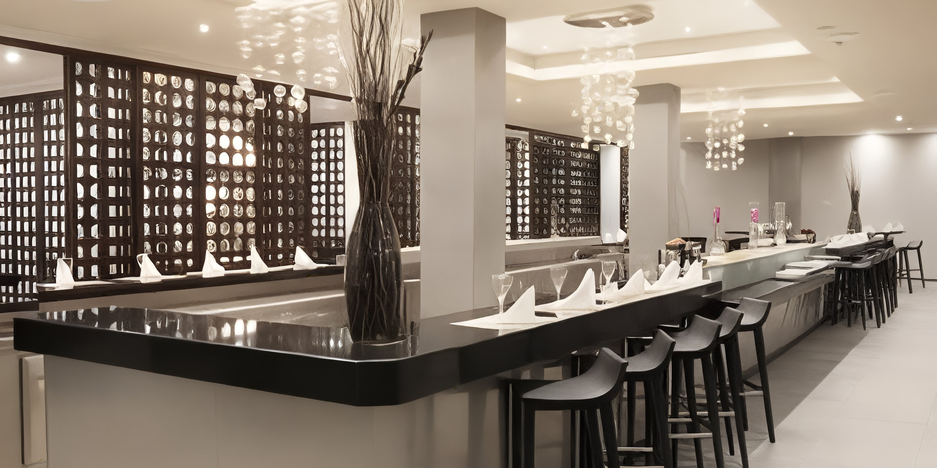 Majestic Elegance Restaurante 9 Doors